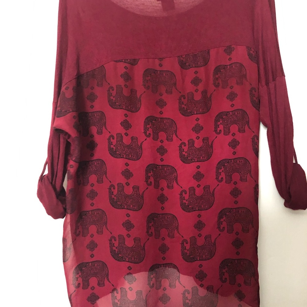 Cute, Folwy, burgundy and black elephant top!!